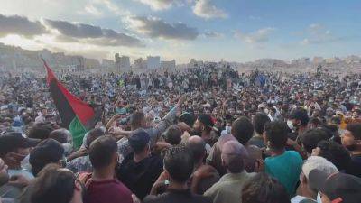 Ливия. Жители Дерны требуют отставки парламента