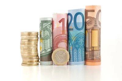 Курс валют НБУ: Евро подорожал на 3 копейки