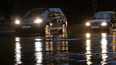 Вождение в сильный дождь: основные правила безопасности