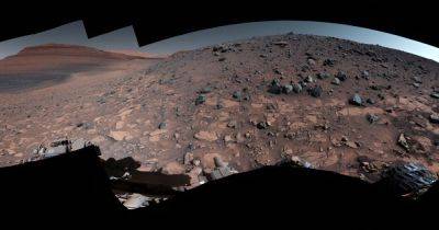 С четвертого раза. Марсоход NASA добрался до места на Марсе, где когда-то бушевал водный поток (видео)