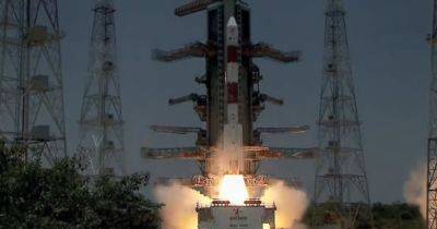 "Головой в небо, пробивая облака": Индия запустила миссию Aditya-L1 для изучения Солнца (видео)