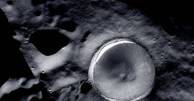 NASA показало новый снимок Южного полюса Луны: видны места будущей высадки астронавтов (фото) - focus.ua - Украина