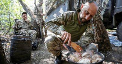 Битва за Бахмут: СМИ рассказали, чем заняты украинские военные в перерывах между боями (фото)