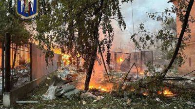 Ракетная атака на Киев: обломки упали в трех районах, есть раненые