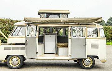 Мечта хиппи: культовый микроавтобус Volkswagen превратили в стильный автодом