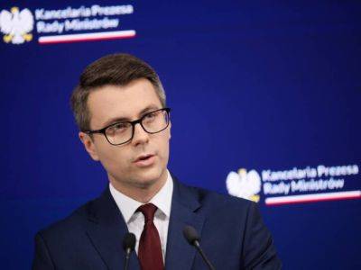 Варшава уточнила, что осуществляет лишь "заранее согласованные" поставки оружия для Украины