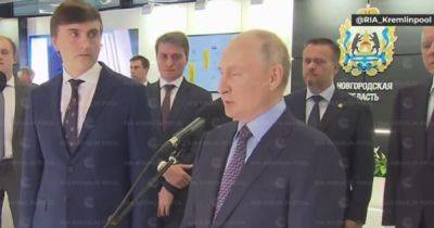 Министр просвещения России забавно кивал в такт речи Путина (ВИДЕО)