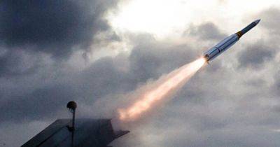 Удар по Кременчугу: ракета попала в парк отдыха, есть жертвы (фото)