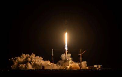 SpaceX вывела на орбиту 22 спутника Starlink - korrespondent - США - Украина - шт.Флорида - шт. Калифорния