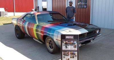 Единственный в своем роде: в США показали уникальный разноцветный спорткар 70-х (видео)
