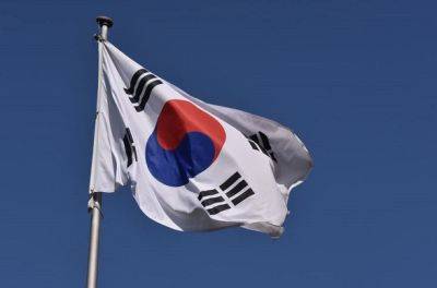 Южная Корея проводит первый за 10 лет военный парад, чтобы продемонстрировать силу КНДР