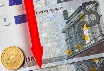 Курс валют на вечер 25 сентября: межбанк, курс в обменниках и наличный рынок