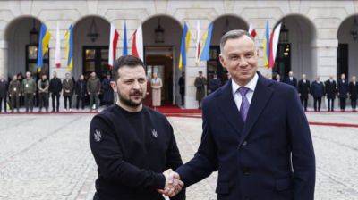 У президента Польши предположили, что Зеленскому кто-то дает плохие советы