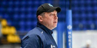 У тренера сборной Украины по хоккею нашли паспорт России
