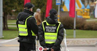 Полиция Латвии будет штрафовать водителей за наклейки "Я — русский" на авто