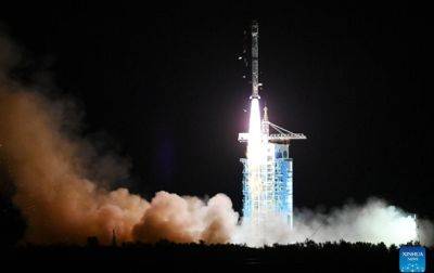 Китай запустил в космос новый спутник - korrespondent - Китай - США - Украина