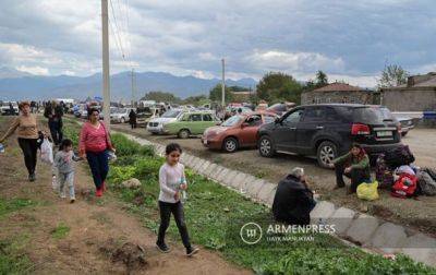 В Армению прибыла треть жителей Нагорного Карабаха