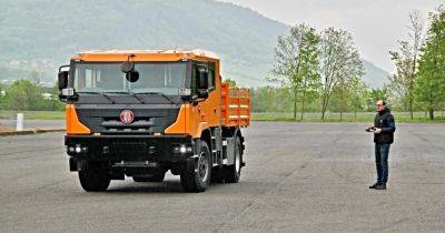 Для армии и пожарных: в Чехии начали испытания беспилотного грузовика (видео)