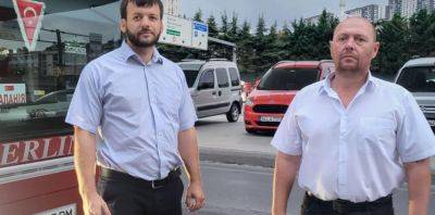 Оказавшиеся в эпицентре обстрела пассажиры автобуса на Одесчине, рассказали о героизме водителей: "Спасали всех..."