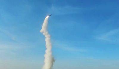 Россияне ударили новой гибридной ракетой: известно, куда влупил "Гром Э-1"