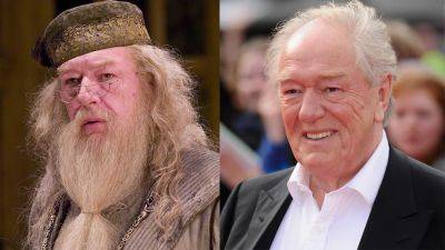 Актер Майкл Гэмбон, который сыграл Дамблдора в «Гарри Поттере», умер в возрасте 82 лет