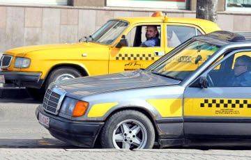 В Минске у водителей такси начали отбирать машины