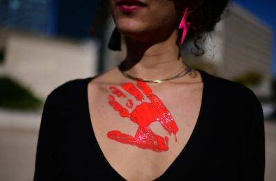 11 человек признаны виновными в групповом изнасиловании девочки - подростка в Эйлате