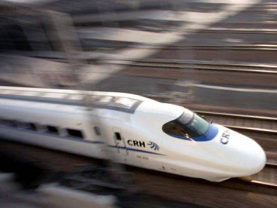 Китай запустил первую морскую линию скоростного поезда возле Тайваньского пролива