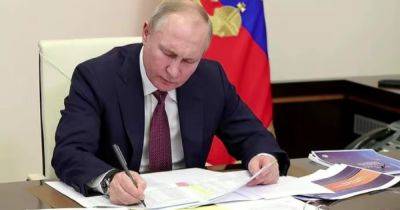 Путин отправил на военную муштру 130 тысяч россиян: подписал указ