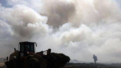 "Дым закрывает солнце": огромный пожар в Газе ощущается в Израиле