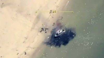 ВМС уничтожили российский катер в Черном море во время попытки высадки оккупантов