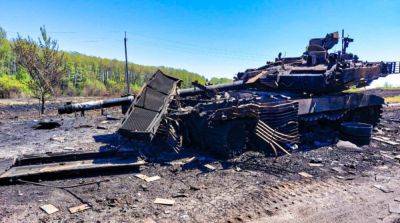 Глава МВД показал, как нацгвардейцы уничтожили группу российских танков на Востоке