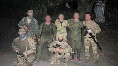 В Украину вернули десантников, которые более полутора лет были в оккупации