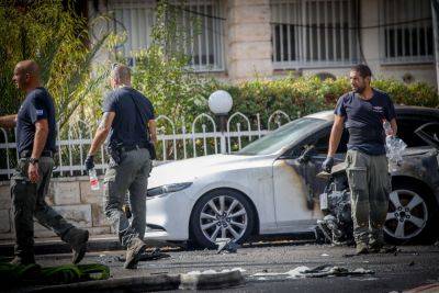 Хайфа: сожжены 10 автомобилей за 2 часа, полиция подозревает рэкетиров