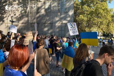 Акции протеста у одесской мэрии не прекращаются | Новости Одессы