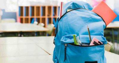 В этом году в школу с двумя рюкзаками: что взять с собой школьнику в условиях постоянных воздушных тревог - cxid.info - Украина