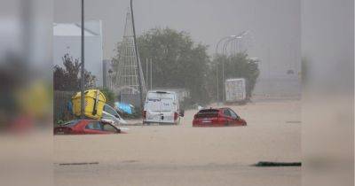 Испания уходит под воду: почти на всей территории страны не прекращаются мощные ливни, есть погибшие