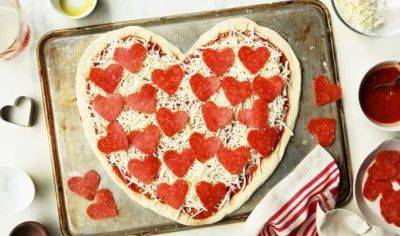 Такое не сделают ни в одной пиццерии: рецепт роскошной домашней пиццы "Для влюбленных"