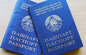 Указ Лукашенко, по которому белорусам за границей не будут выдавать паспорта, опубликован официально