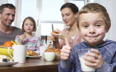 Как быстро узнать, что молоко было разбавлено водой: простые хитрости