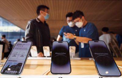 Китай запретил чиновникам использовать iPhone на работе – на фоне техновойны между Пекином и Вашингтоном