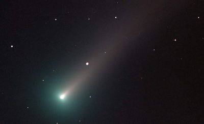 К Земле приближает редкая комета: когда ее можно увидеть
