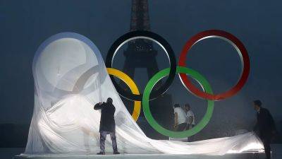 Эммануэль Макрон - Томас Бах - Париж 2024: флага России "не может быть" на Олимпиаде, заявил Макрон - ru.euronews.com - Москва - Россия - Украина - Белоруссия - Франция - Париж