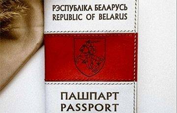 Паспорт заканчивается, а в Беларусь нельзя: что делать