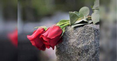 «Украла цветы с могилы бойца для невестки»: подробности приговора на Ровенщине