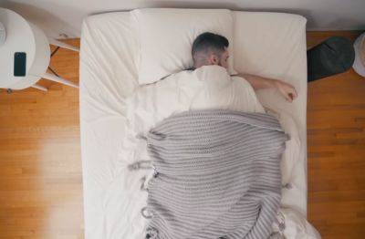 Почему полезно спать в носках: теперь вы из них не вылезете