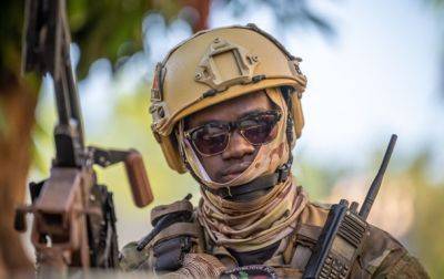 Исламисты напали на лодку с гражданскими и военный лагерь в Мали
