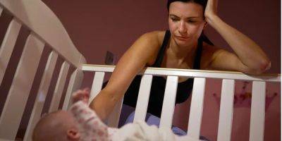 Не часы или дни, а месяцы. Исследователи рассказали, сколько недосыпают родители в первый год жизни ребенка