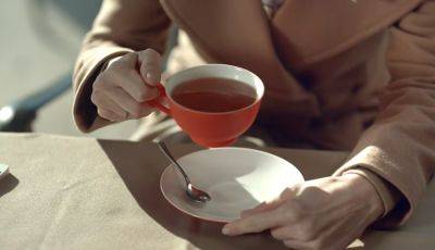 Ваші діти зможуть спокійно випили філіжанку перед школою: як швидко охолодити чай