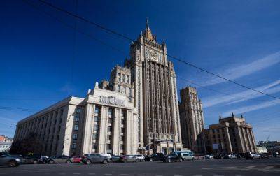 Посла Армении вызвали в МИД РФ из-за «недружественных шагов» и гуманитарной помощи Киеву